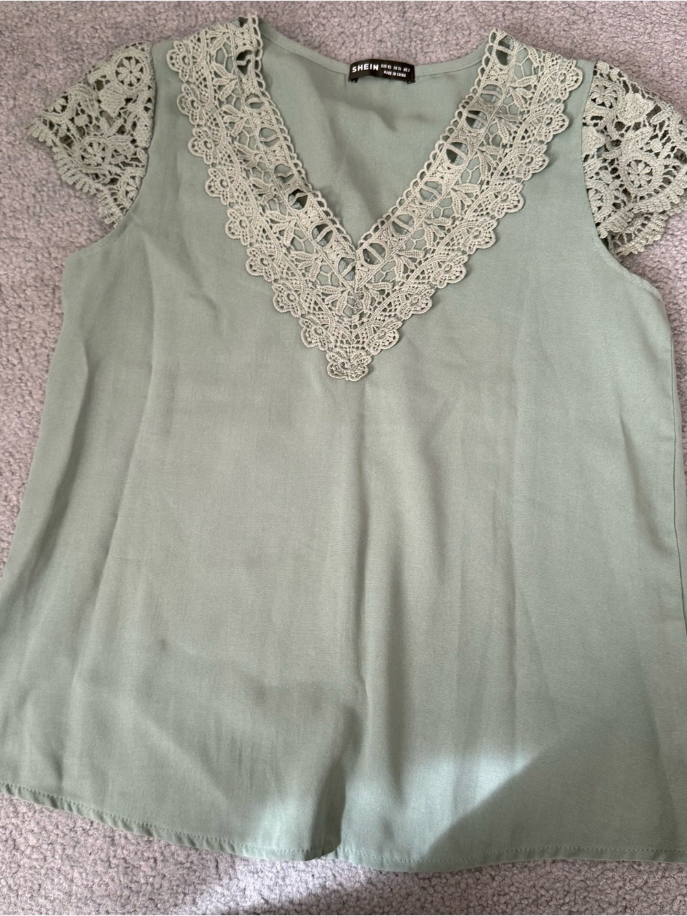 SHEIN Sage Green Crochet Trim V-Neck Women's Short Sleeve Blouse Top XS NWOT